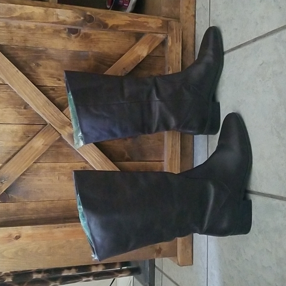 Leather Mid Calf Boots - Picture 4 of 9